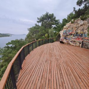 Cunda adası ortunç koyu seyir terası