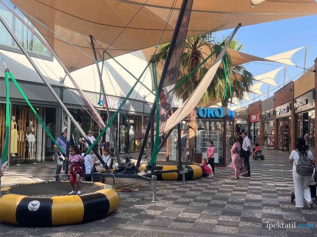 Novada Akhisar mağazalar