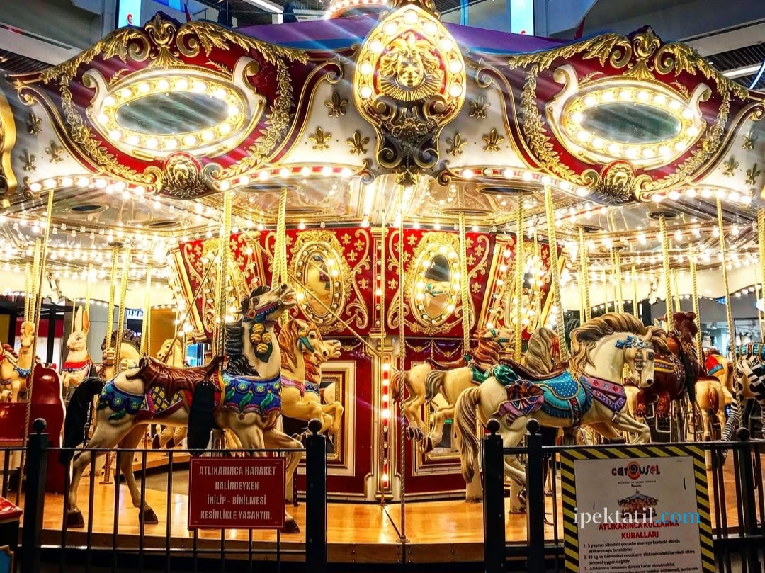 Carousel avm eğlence