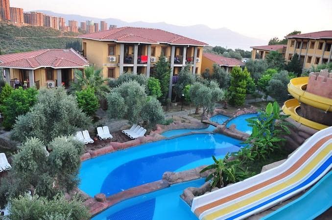 HLC Tatil Köyü Kuşadası