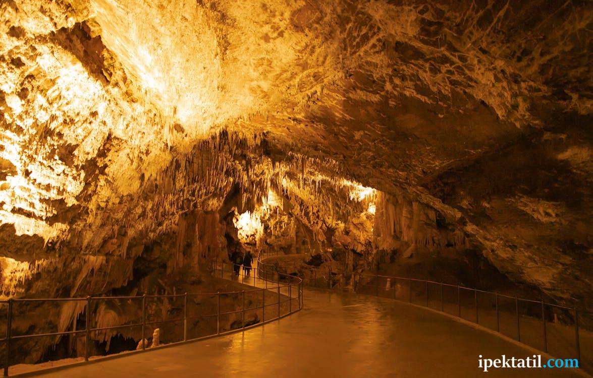 Karstik Arazi Nedir?