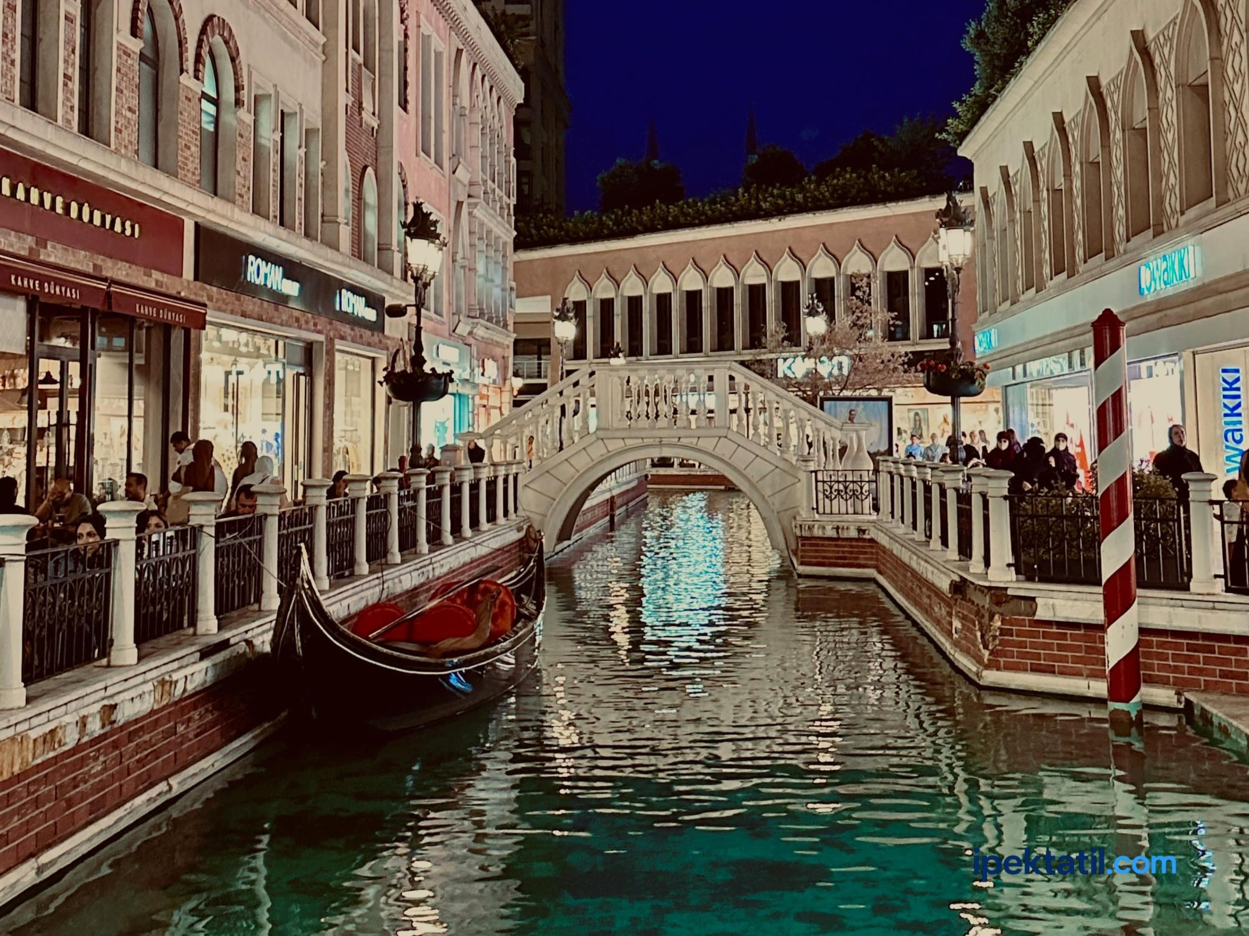 Venezia Mega Outlet AVM