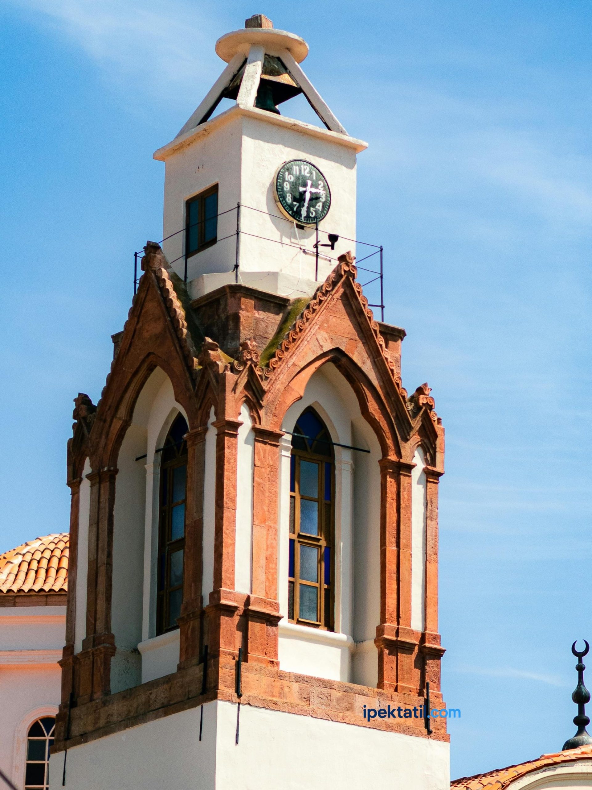 Saatli Cami Ayvalık