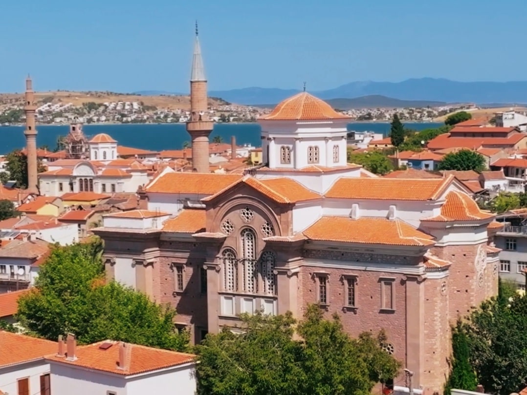 Ayvalık Çınarlı Cami