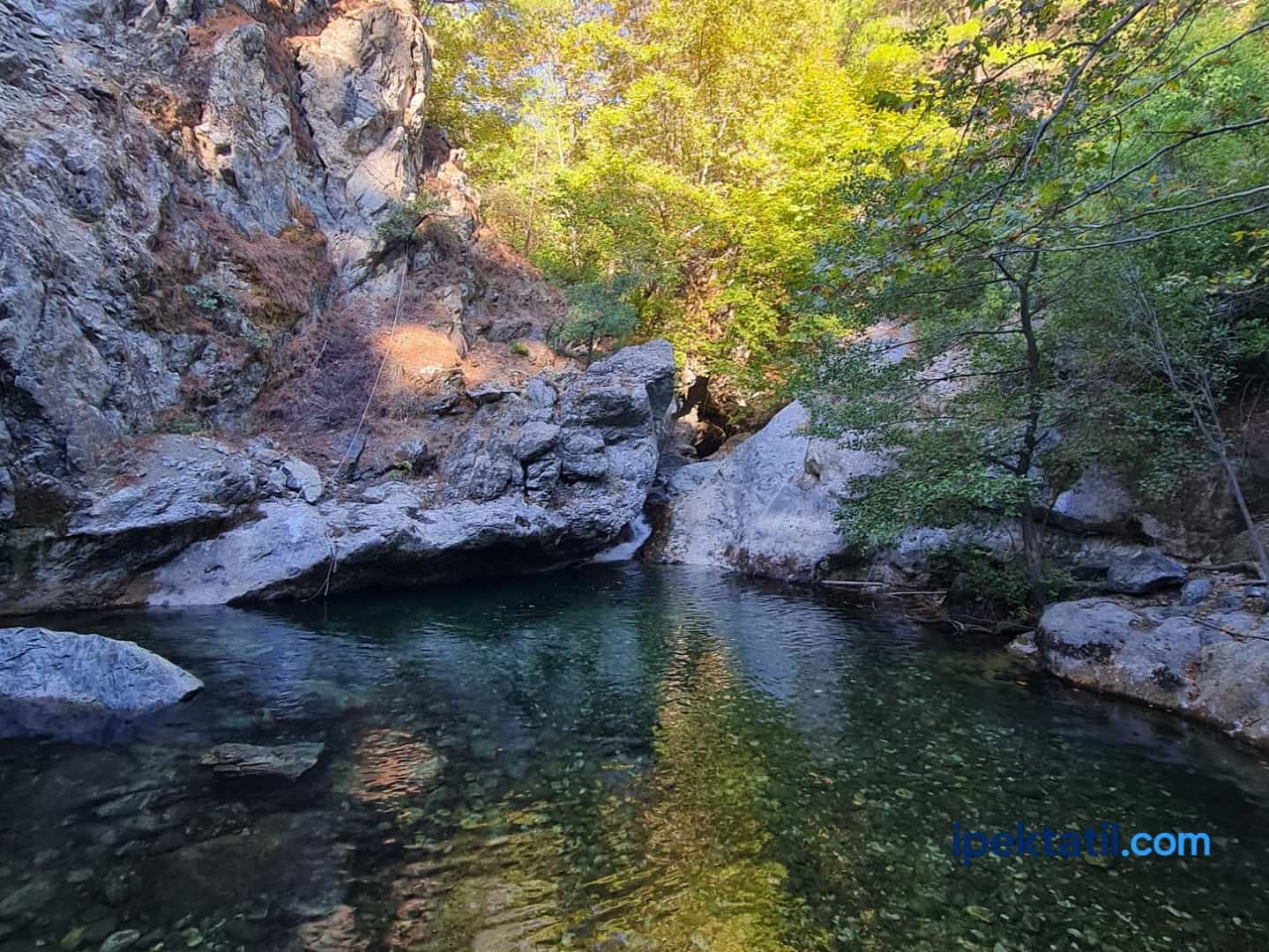 Hasanboğuldu Nerede, Nasıl Gidilir? Hasanboğuldu Efsanesi, Piknik Alanı, Göleti ve Sütüven Şelalesi