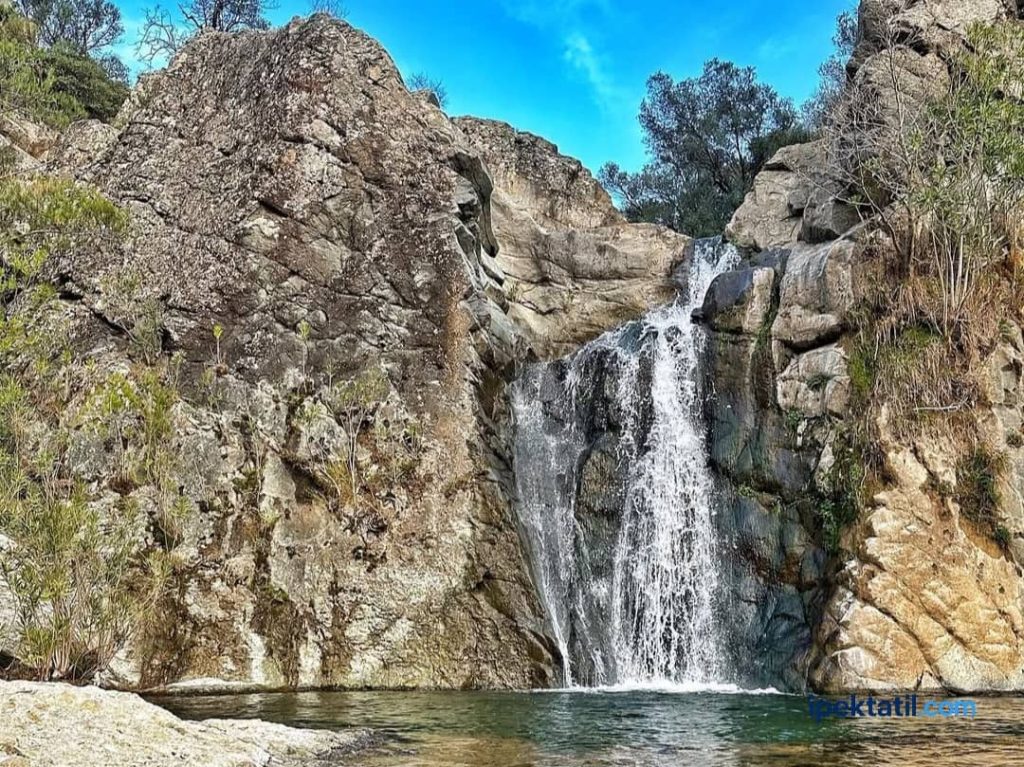 Nebiler Aşıklar Şelalesi