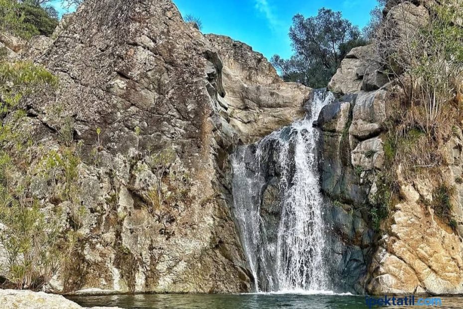 Nebiler Aşıklar Şelalesi