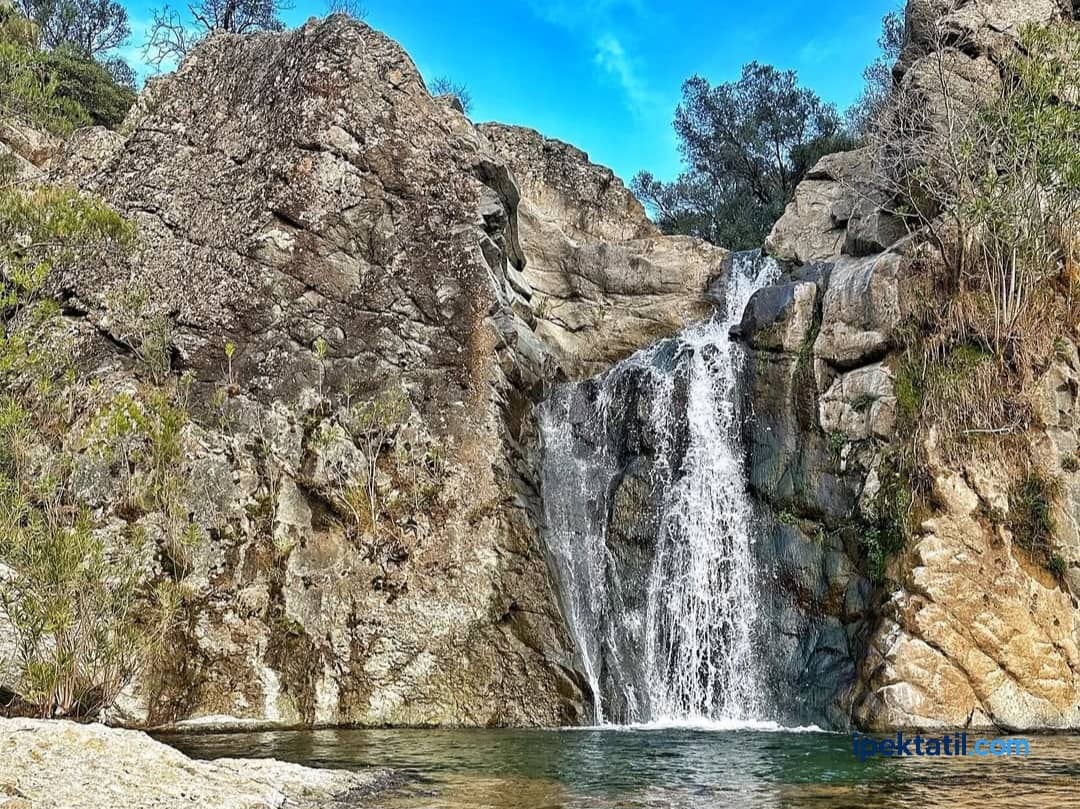 Nebiler Aşıklar Şelalesi