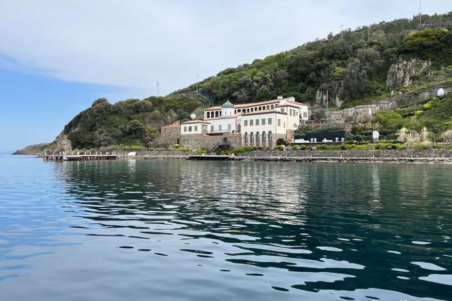 Ayışığı Manastırı (Ai Dimitri Ta Selina)