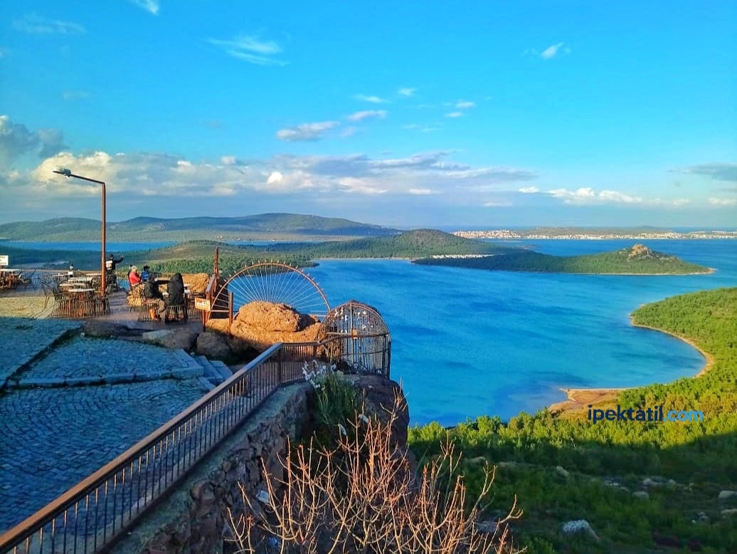 Şeytan Sofrası Ayvalık – Efsanevi Seyir Noktası, Ulaşım ve Ziyaret Rehberi