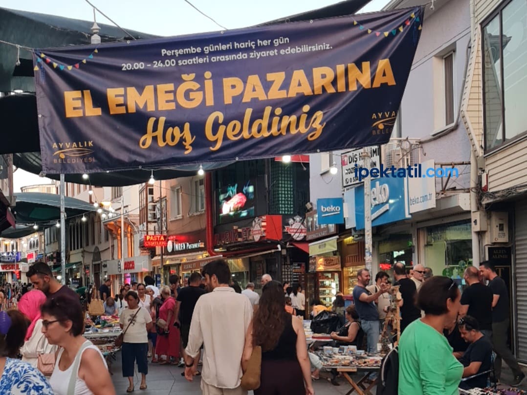 Ayvalık El Emeği Pazarı