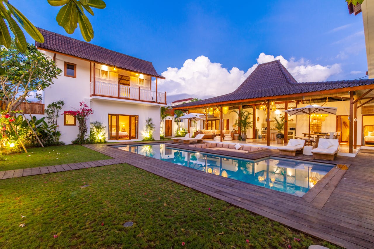 Timeshare Maintenance Fees Explained: Costs and Increases