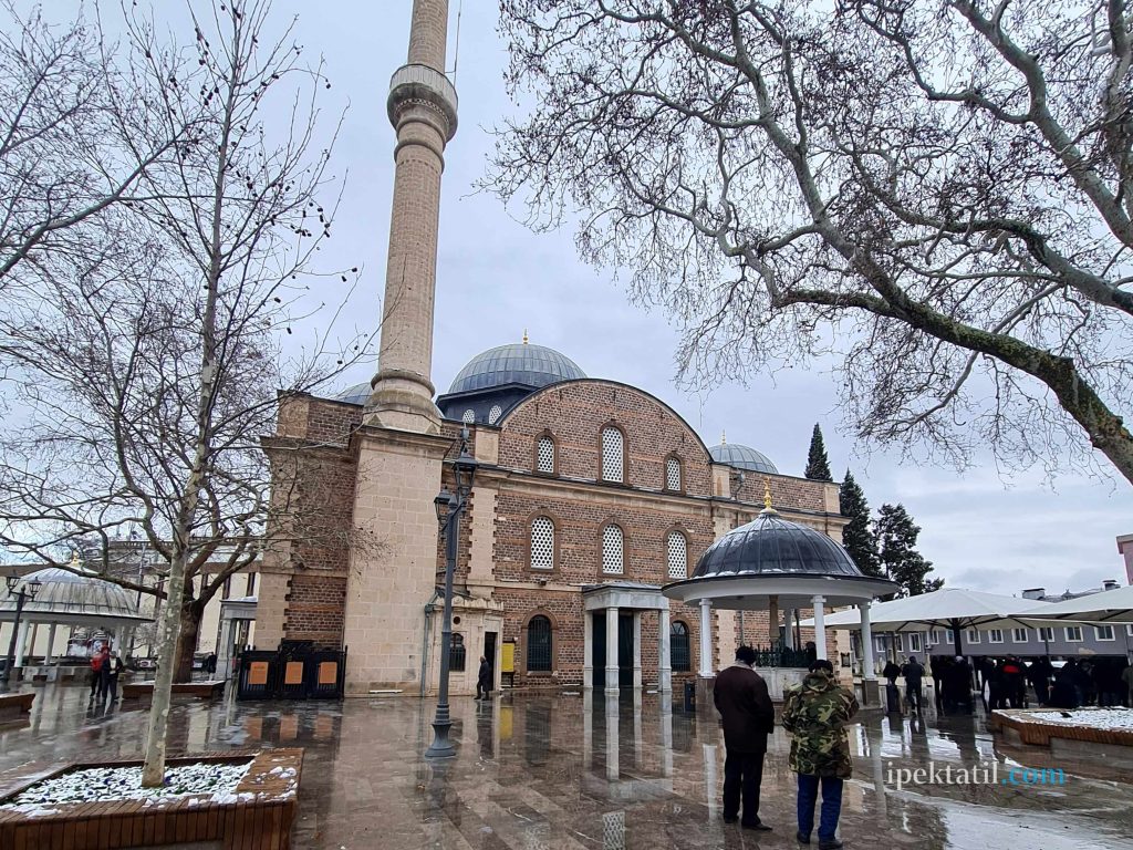 Balıkesir Zağnos Paşa Camii Nerede? Tarihi ve Özellikleri