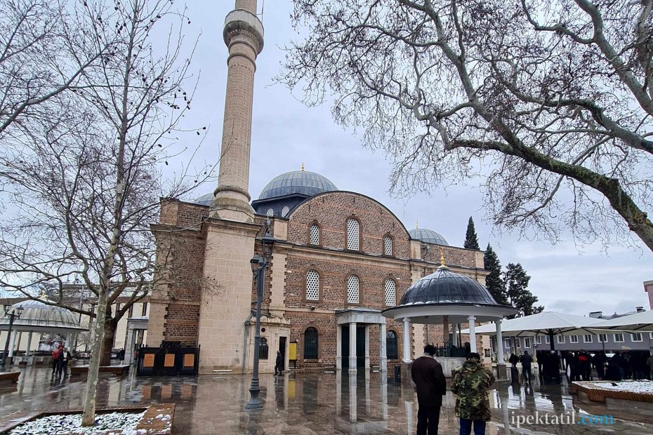 Balıkesir Zağnos Paşa Camii Nerede? Tarihi ve Özellikleri