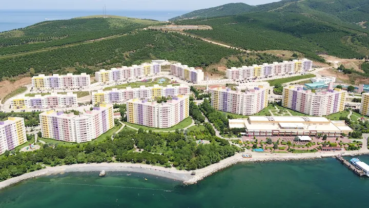 İhlas Armutlu Tatil Köyü