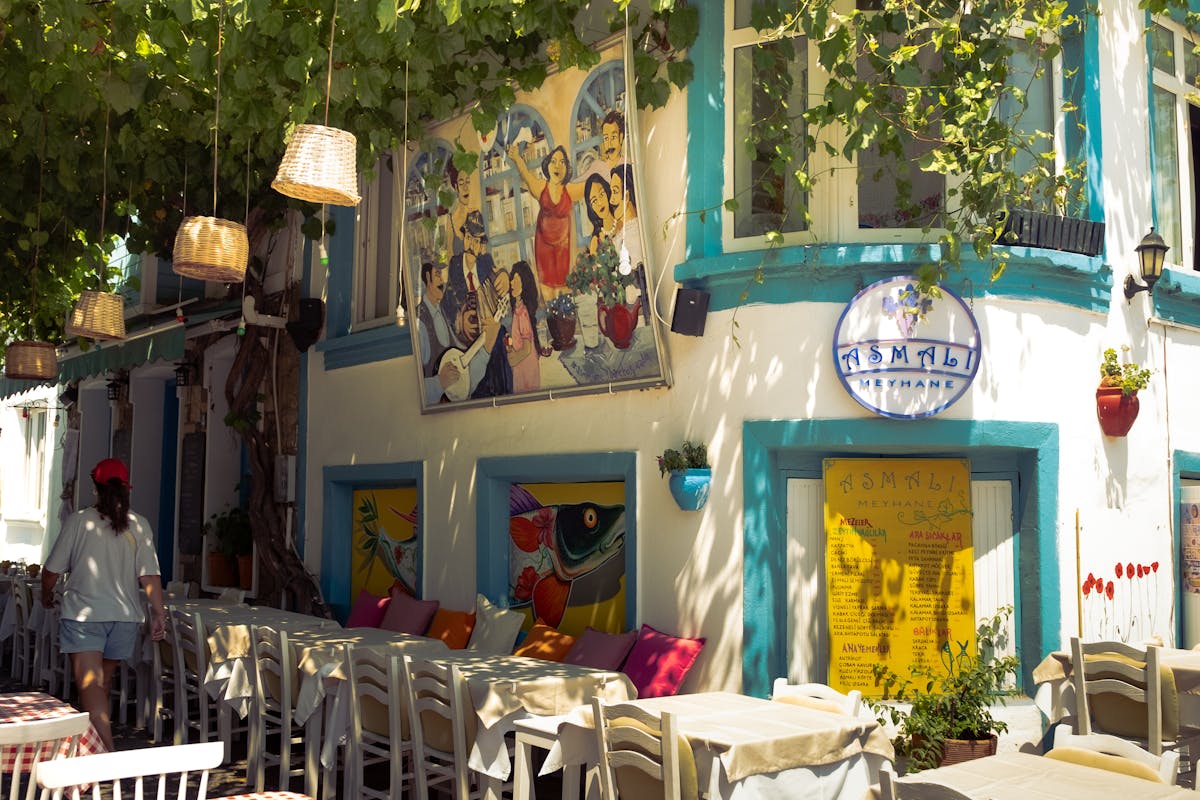 Çanakkale Bozcada sokaklarına ait görsel