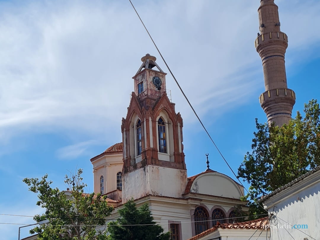 Saatli Cami Ayvalık